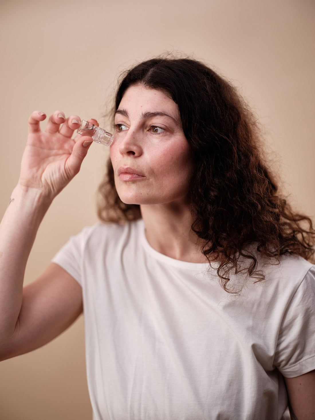 Oejenrynker behandling - kraagefoedder - Trondahl Skincare
